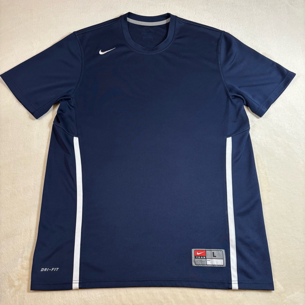 Men’s Nike Dry Fit Navy Short Sleeve Athletic Shirt Size L